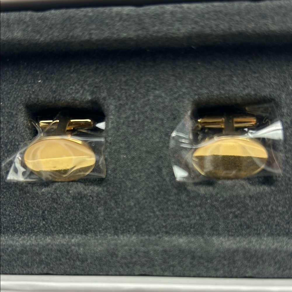 Gold Oval Cuff Links